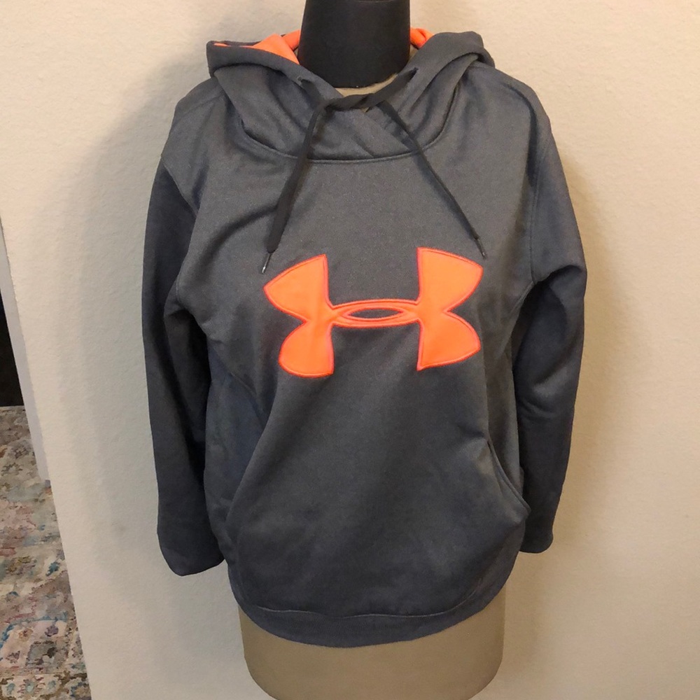 Under Armour sweatshirt